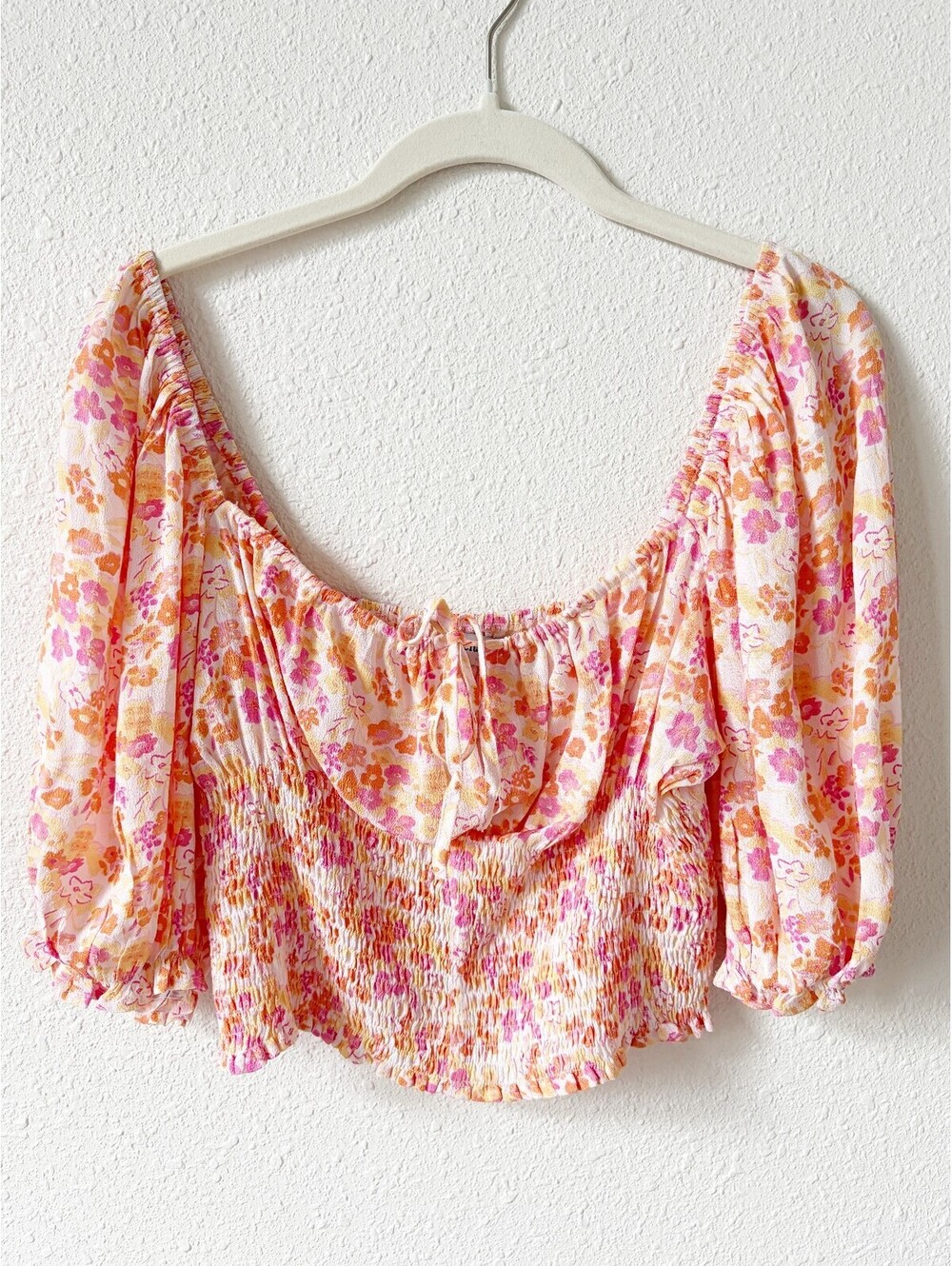 Charlie Holiday Penelope Blouse Pink Floral Size 8 Crop Top Smocked Peasant